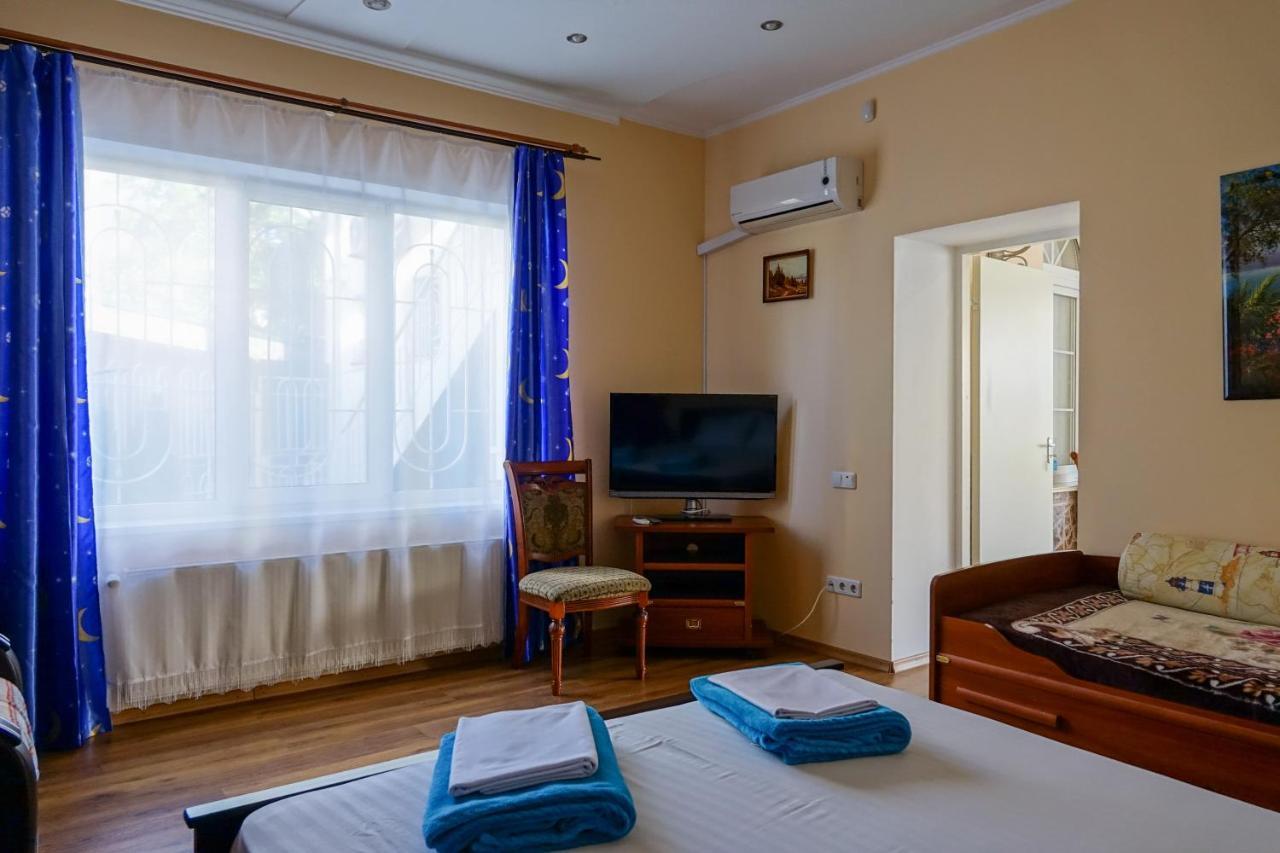 White House Apartments Odessa Exterior foto