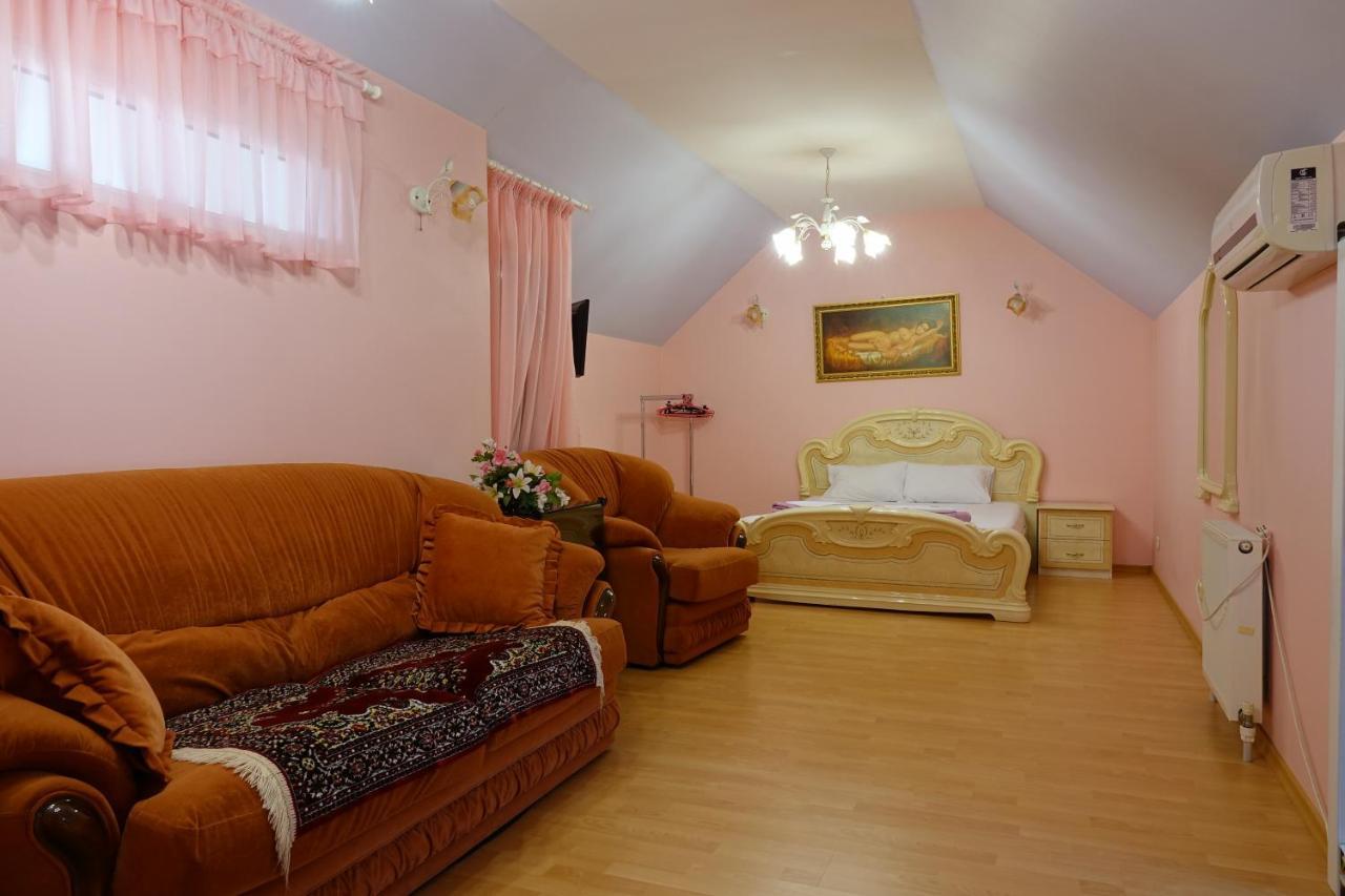 White House Apartments Odessa Exterior foto