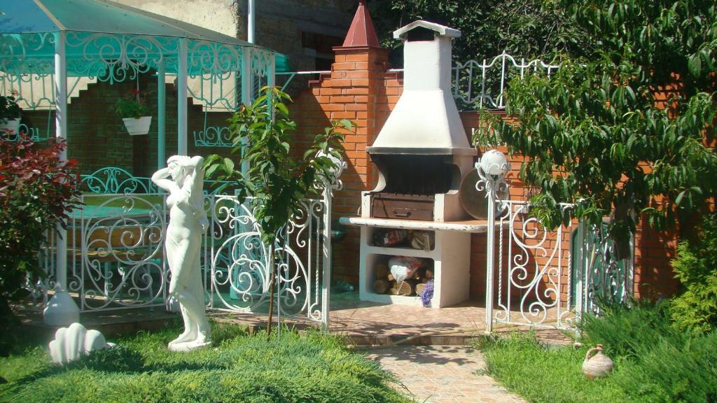 White House Apartments Odessa Zimmer foto